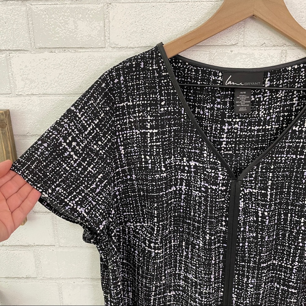 LANE BRYANT Black Spatter Pattern Leather Trim Hi-Low V-Neck Top - Picture 5 of 12